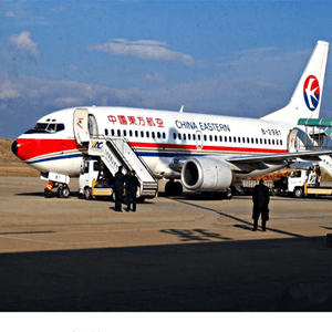 甘孜格萨尔机场货运航空快运业稳步发展的原因是什么？